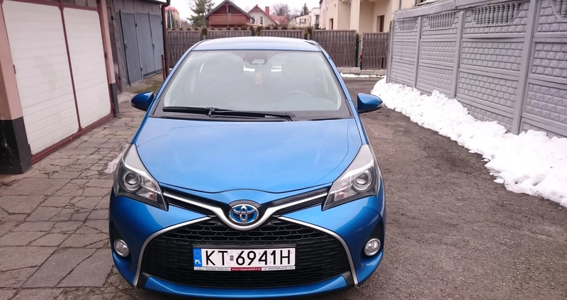 Toyota Yaris cena 47000 przebieg: 198100, rok produkcji 2016 z Tarnów małe 742